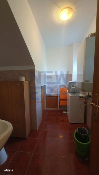 Casă cu 3 camere cu Teren 250 Mp în Central