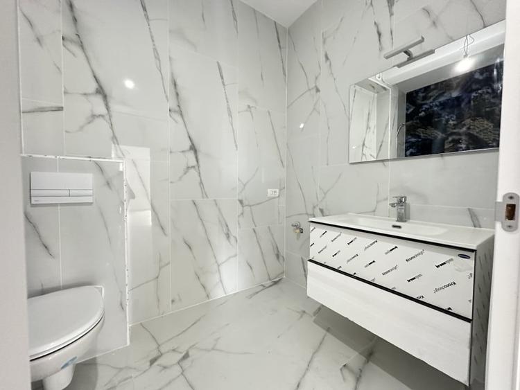 Apartament cu 3 camere decomandat în Dumbrăvița