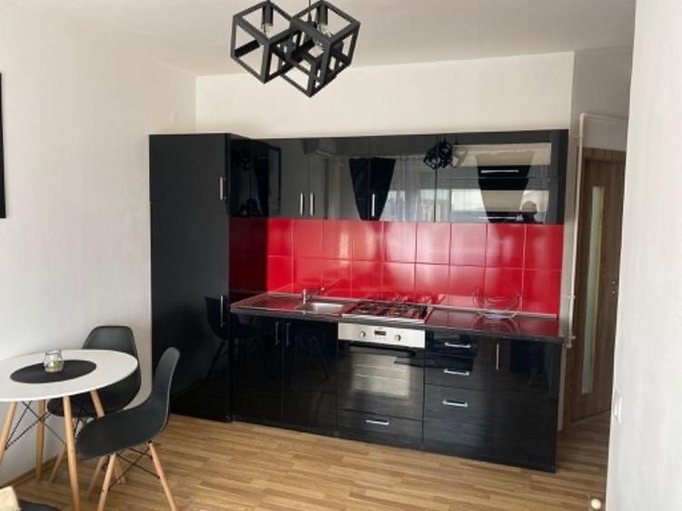 Vand apartament 2 camere - 1