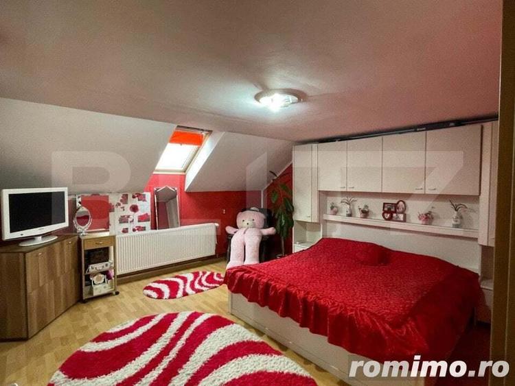 Casă cu 8 camere cu Teren 260 Mp în Central