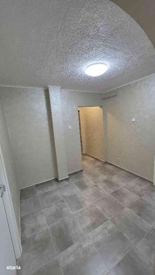 Apartament cu 3 camere decomandat în Narcisa