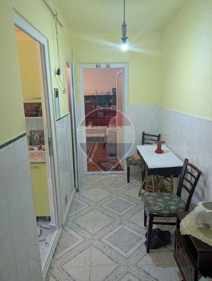 Apartament cu 2 camere decomandat, mobilat în Nord-Vest