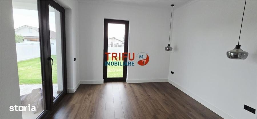 Casă cu 4 camere decomandat cu Teren 500 Mp în Central