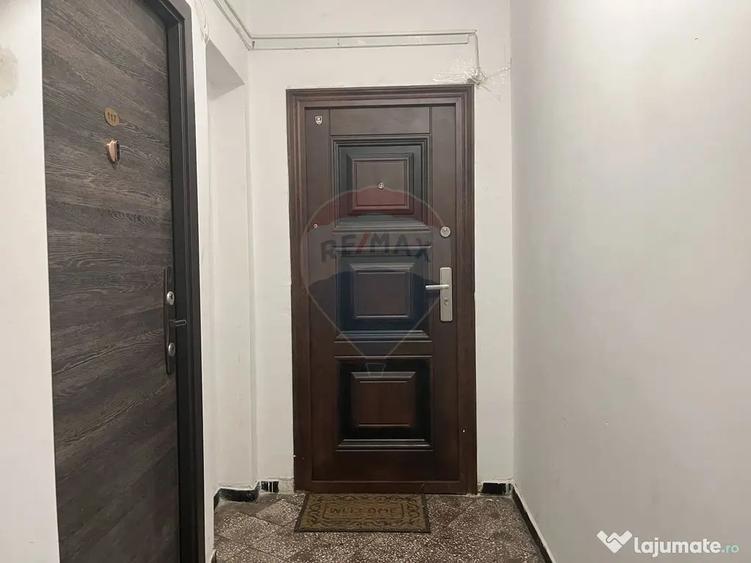 Apartament cu 3 camere decomandat în Fundeni