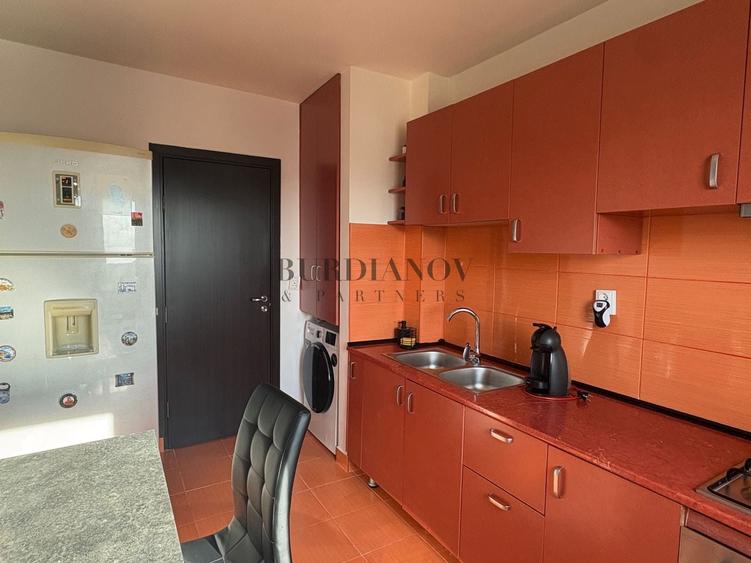 Apartament cu 3 camere decomandat în Drumul Taberei