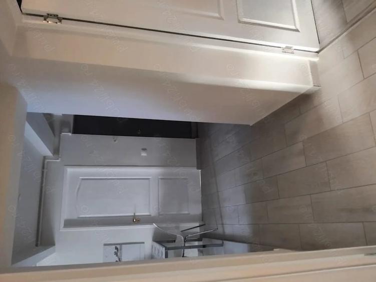 Apartament cu 3 camere decomandat în Hunedoara