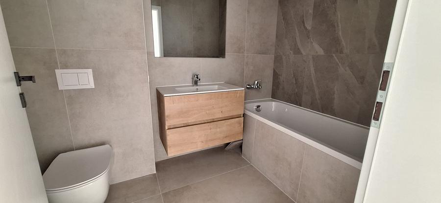 Apartament cu 2 camere decomandat în Torontalului