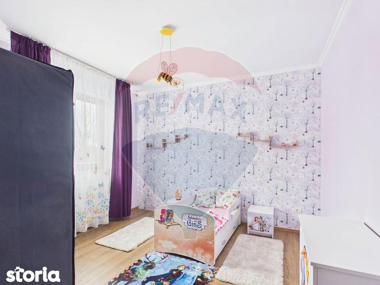 Apartament cu 3 camere, mobilat în Ulmi