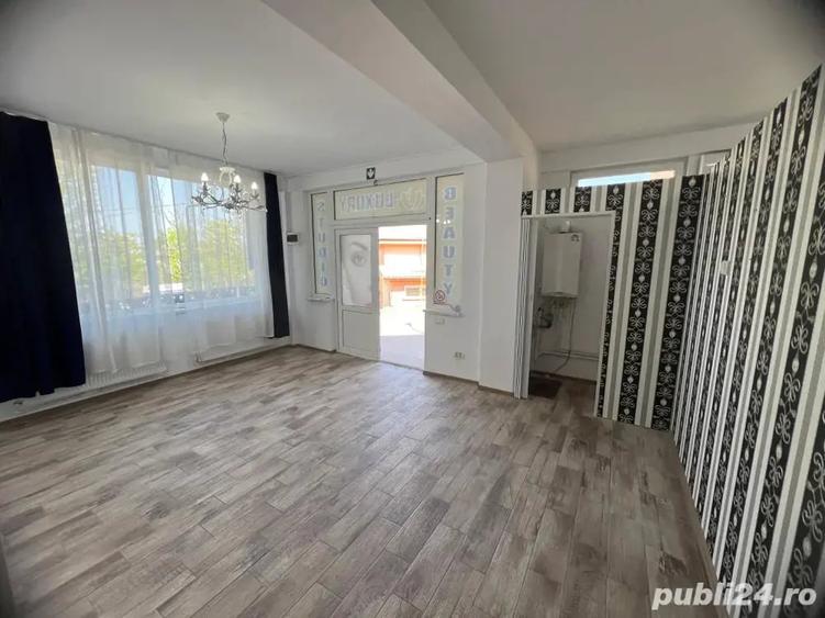 Spațiu comercial, de 54 mp, în Central