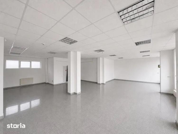 Spațiu comercial, de 120 mp, în 22 Decembrie 1989