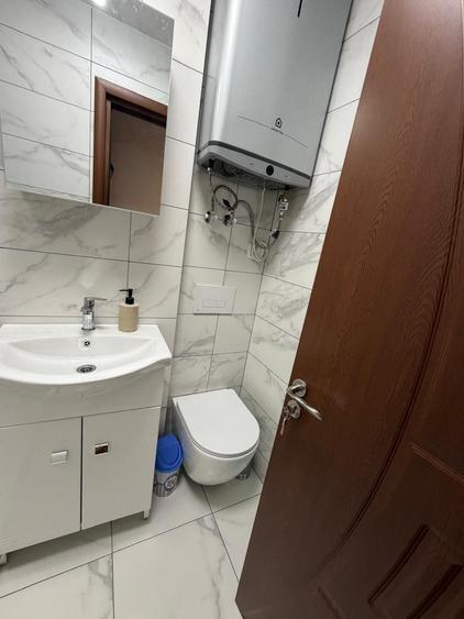 Apartament cu 2 camere decomandat în Teiul Doamnei