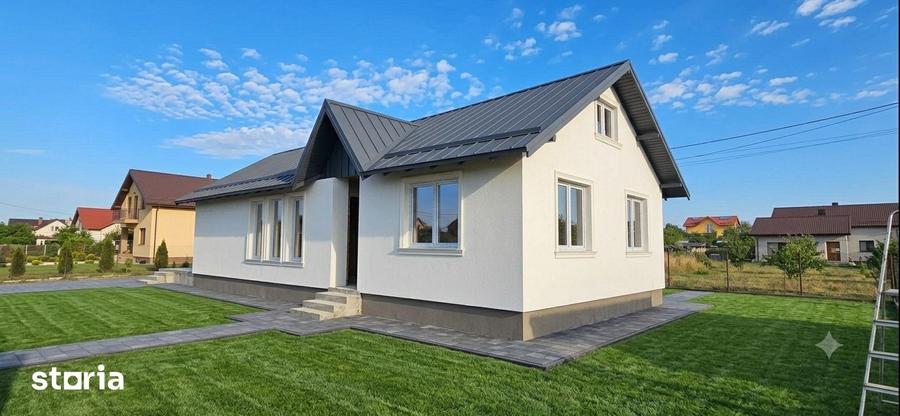 Casă cu 4 camere cu Teren 400 Mp în Clinceni