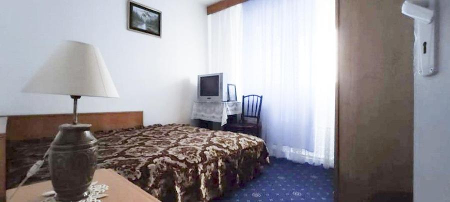 Apartament cu 2 camere semidecomandat în Obor