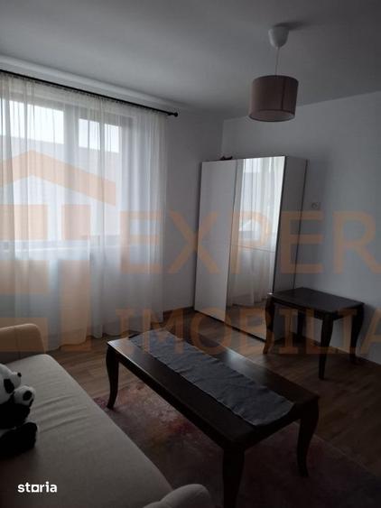 Casă cu 5 camere cu Teren 281 Mp în Valu lui Traian