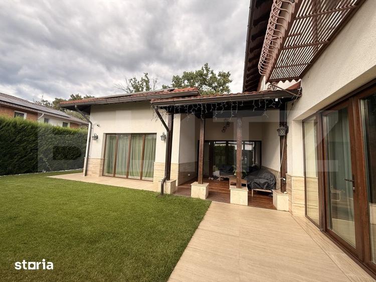 Casă cu 6 camere cu Teren 778 Mp în Păulești