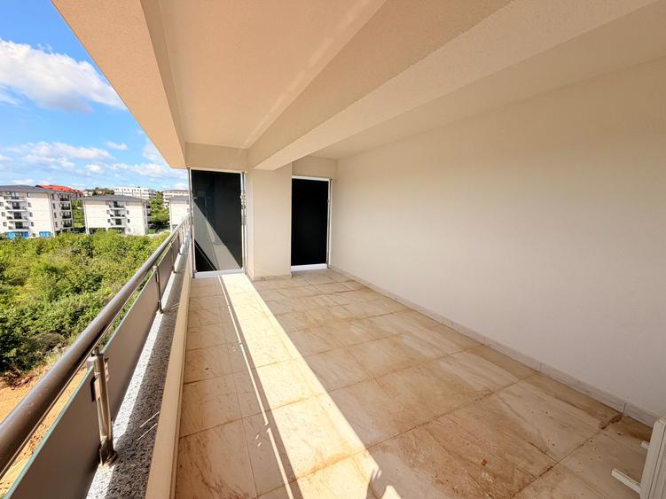 Penthouse cu 4 camere decomandat în Galata