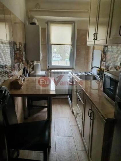 Apartament cu 2 camere semidecomandat în Micro 38