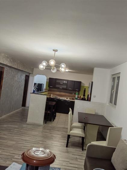 Vand casa la curte!!! - 1