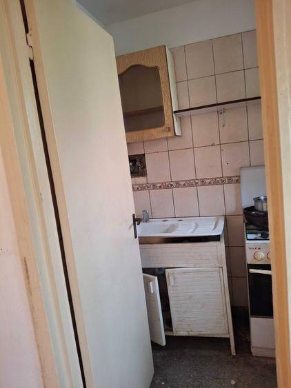 Garsonieră decomandată în Drumul Taberei