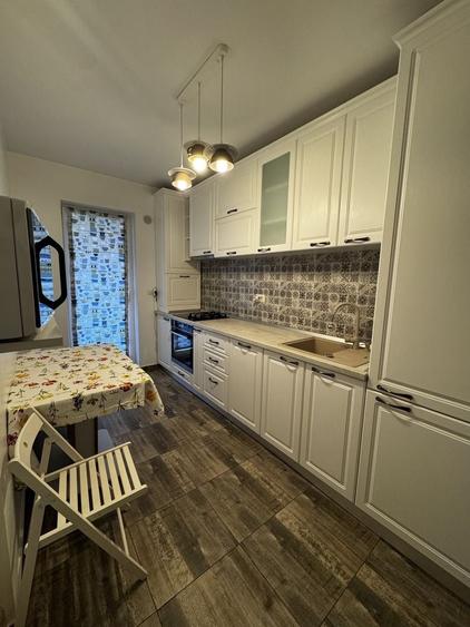 Apartament cu 2 camere decomandat în Berceni