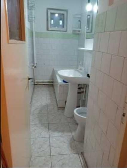 Inchiriez apartament 2 camere in zona craiovita noua - 4