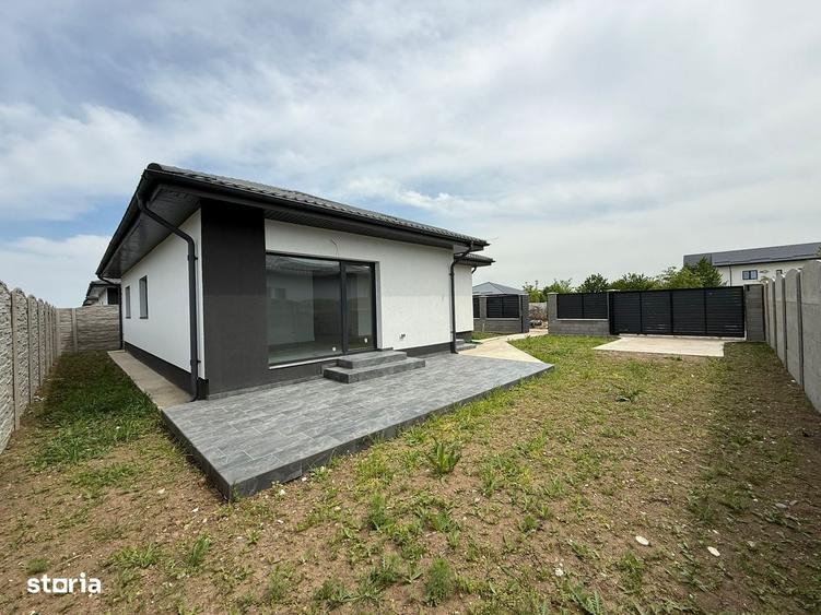 Casă cu 4 camere cu Teren 400 Mp în Clinceni