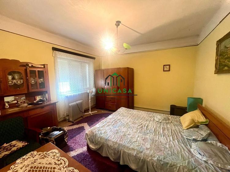 Casă individuală cu 4 camere cu Canalizare în Central
