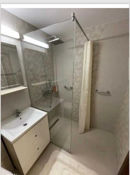 Garsonieră decomandată în Brâncoveanu