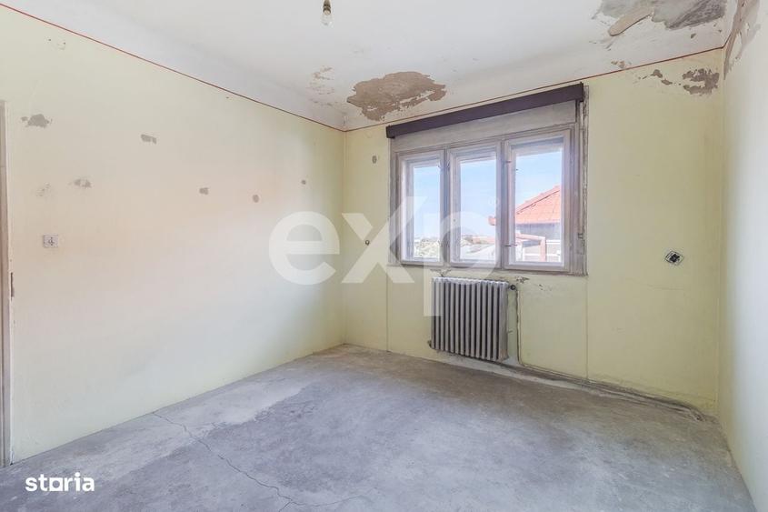 Casă cu 4 camere în Central