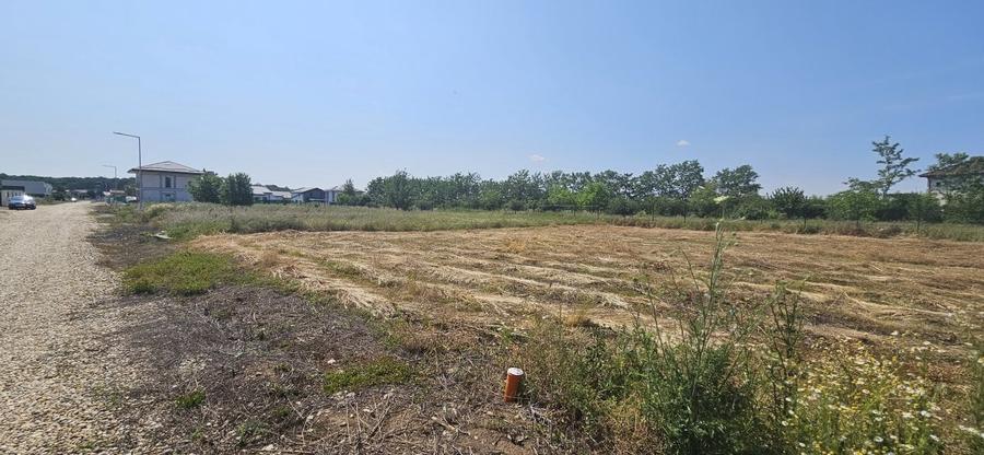 Teren Construcții intravilan de 600 mp, în Gulia