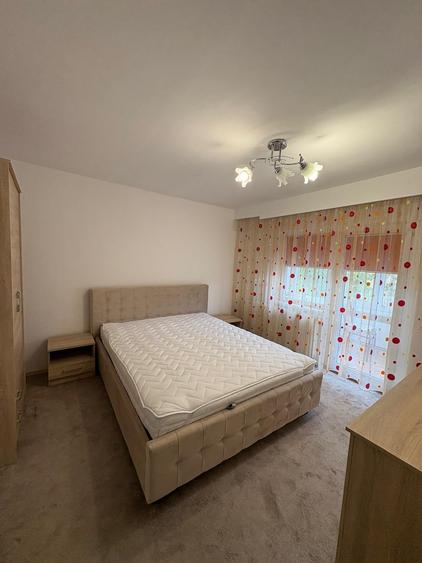 Apartament cu 2 camere, mobilat în Nord-Est