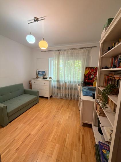 Apartament cu 4 camere decomandat în Sălaj