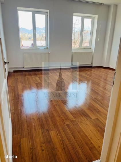 Apartament cu 2 camere decomandat în Triaj