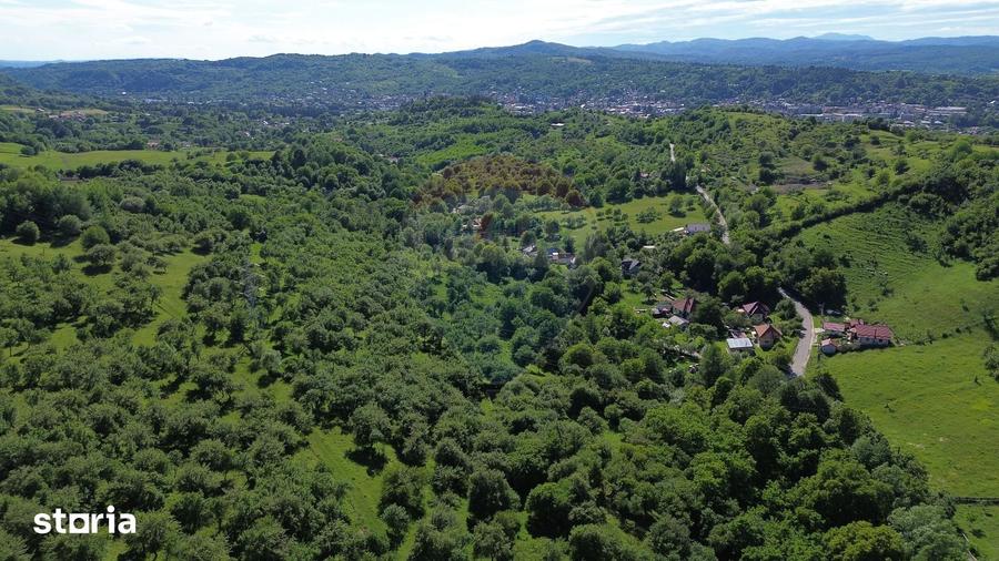 Teren de 14489 mp, în Central