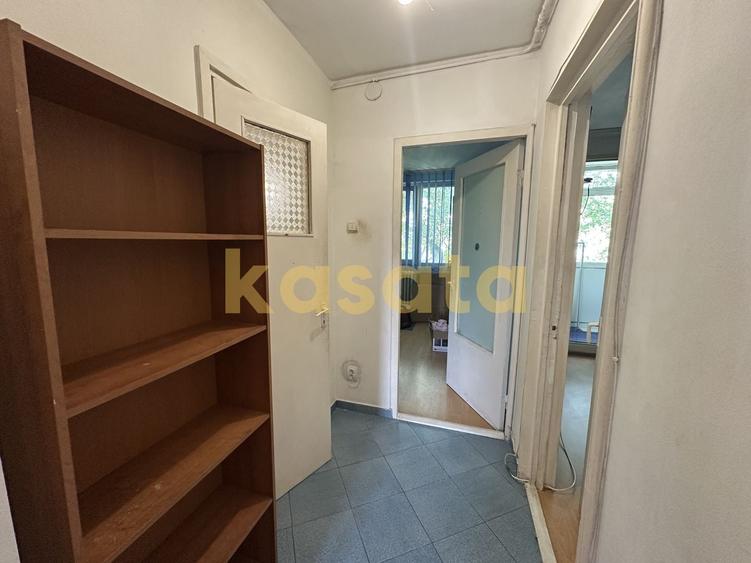 Apartament cu 3 camere decomandat, mobilat în Drumul Taberei
