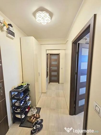 Apartament cu 2 camere decomandat în Sud