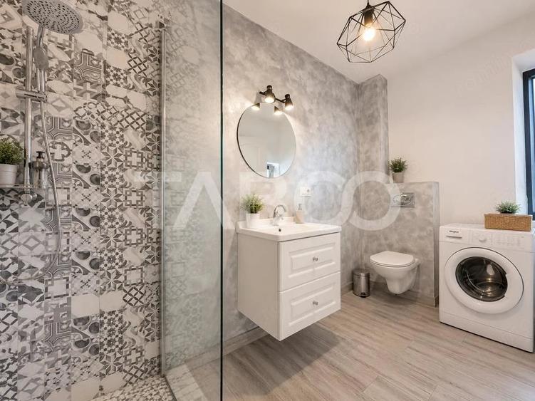 Casă cu 5 camere cu Teren 230 Mp în Central