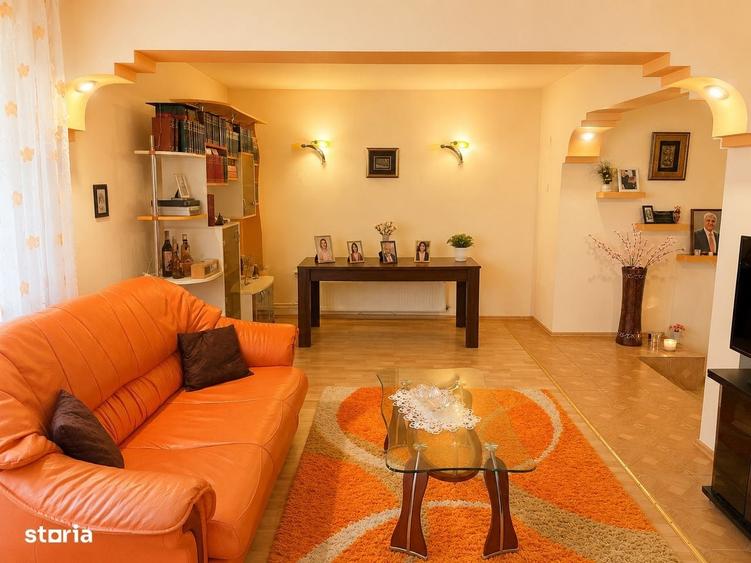 Casă cu 4 camere în Joița