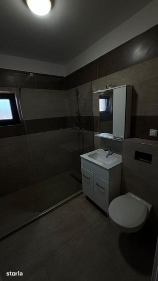 Apartament cu 3 camere în Cetate