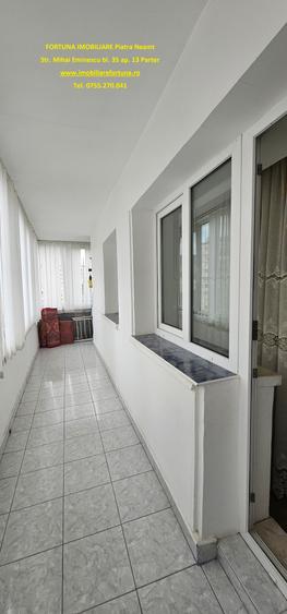 Apartament cu 3 camere decomandat în Calea Romanului