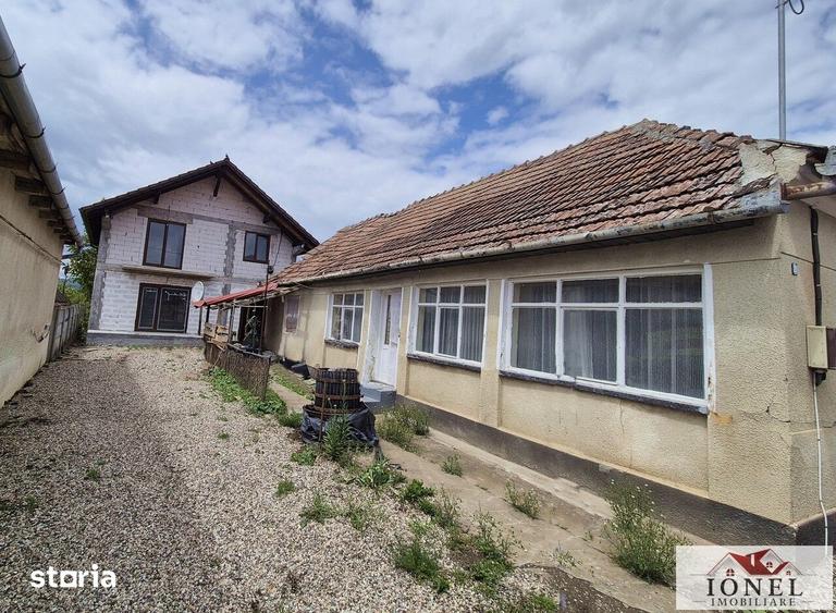 Casă cu 6 camere cu Teren 804 Mp în Aiud