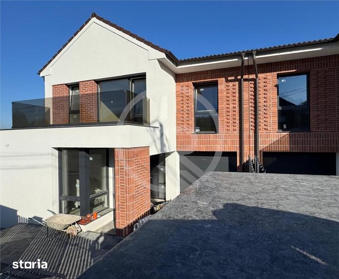 Casă cu 5 camere cu Teren 612 Mp în Borhanci