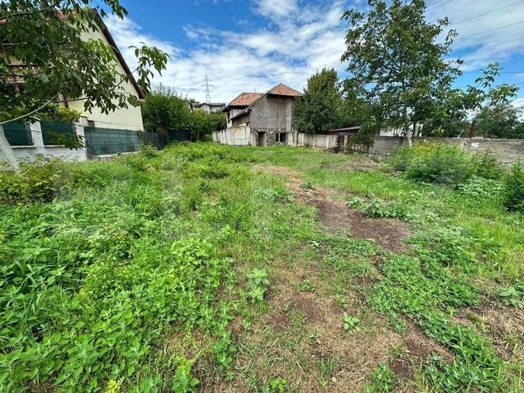 Teren Construcții intravilan de 998 mp, în Cetate