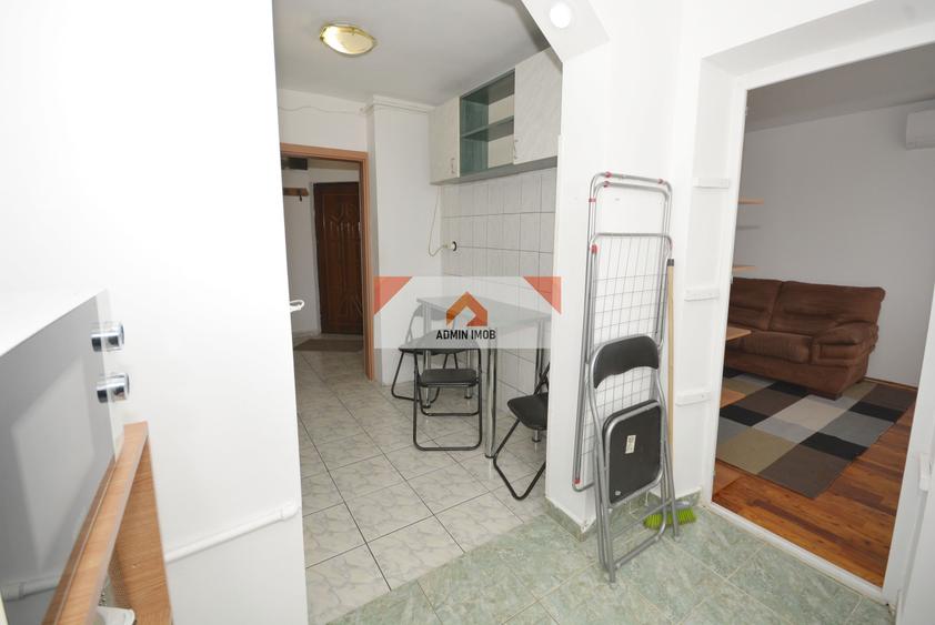 Apartament cu 3 camere decomandat în 1 Decembrie 1918