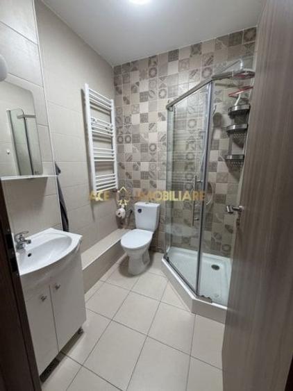 Apartament cu 3 camere decomandat, mobilat în Apărătorii Patriei