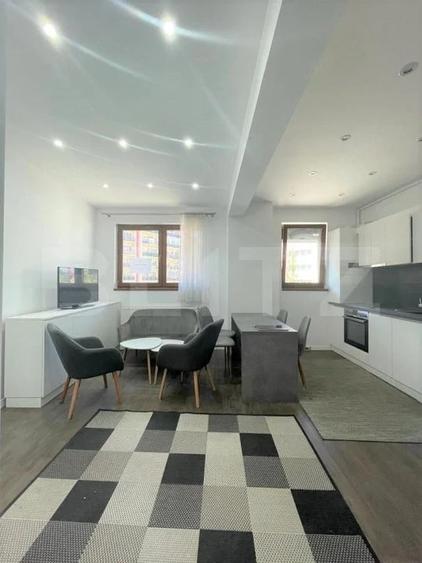 Apartament cu 3 camere semidecomandat în Baciu