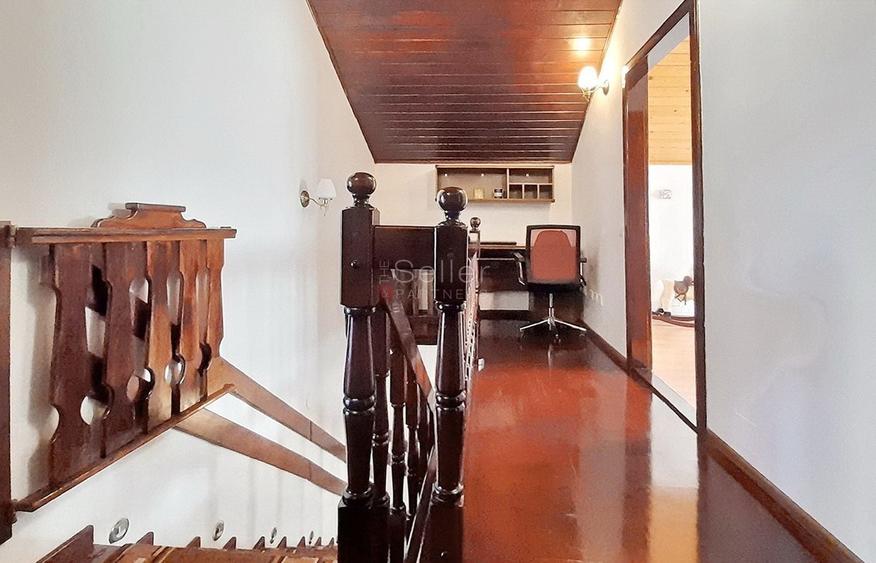 Casă individuală cu 5 camere cu Canalizare în Sânpetru