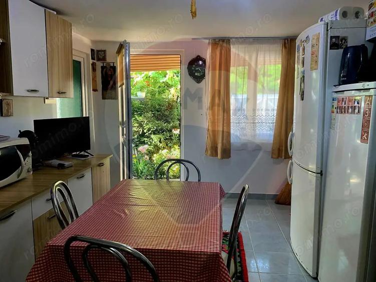 Casă cu Teren 1043 Mp în Dochia