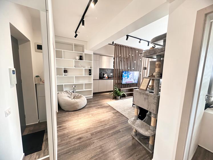 Apartament cu 2 camere decomandat în Berceni