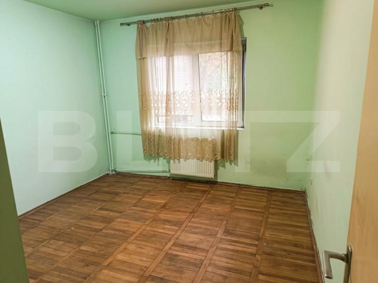 Apartament cu 4 camere decomandat, mobilat în Mihai Bravu